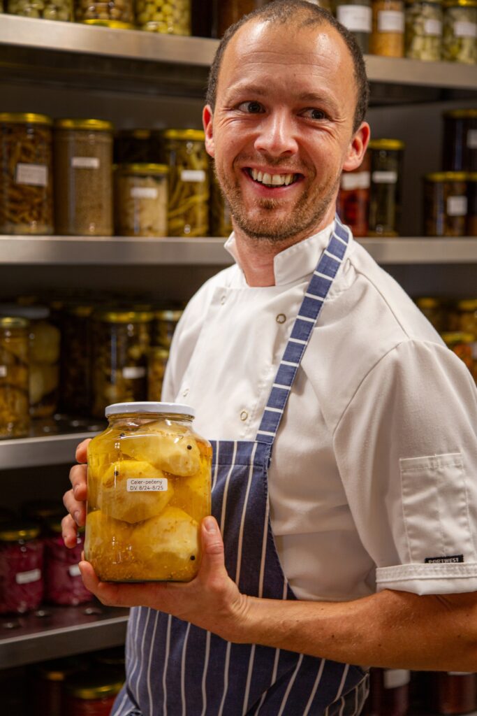 Kock på en restaurang.