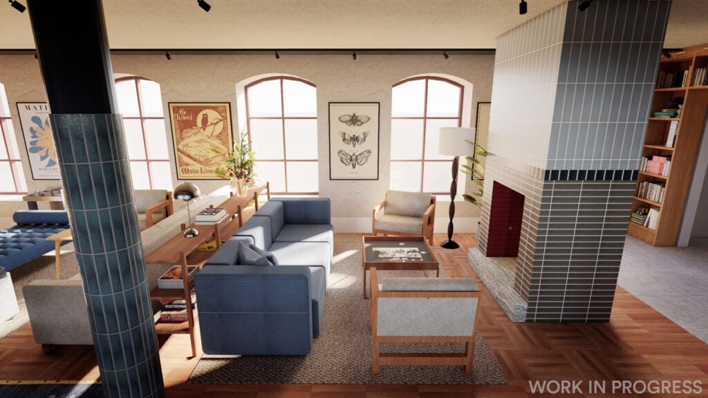 En hotellobby med mysiga fåtöljer och  en öppen spis. Ljus strilar in genom fönstren. 