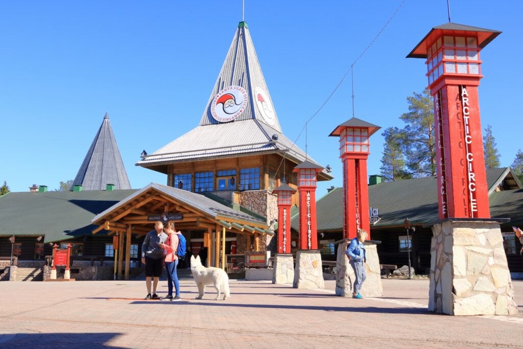 Tomteland sommartid.