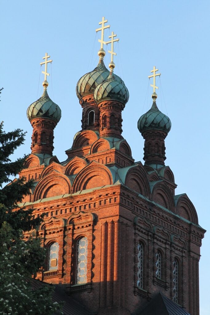ortodox kyrka med lökkupoler i Tammerfors.